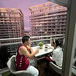 Weestay At Azure